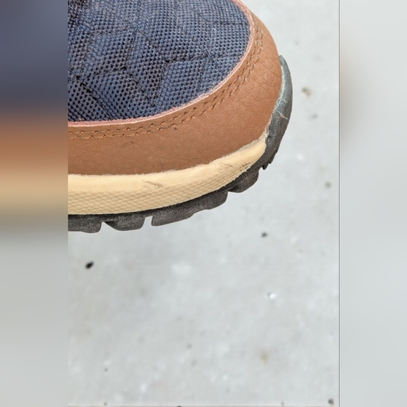 BearPaw Women's Boots with Cream Faux Fur Size 7 (EUC) - Picture 10 of 14